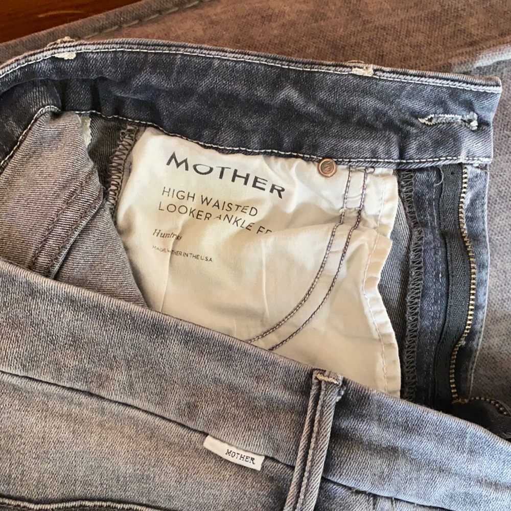 MOTHER High Waisted Looker Ankle Fray 26